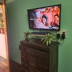 Homlee-Best Value Flat With Kitchen Near Metro
