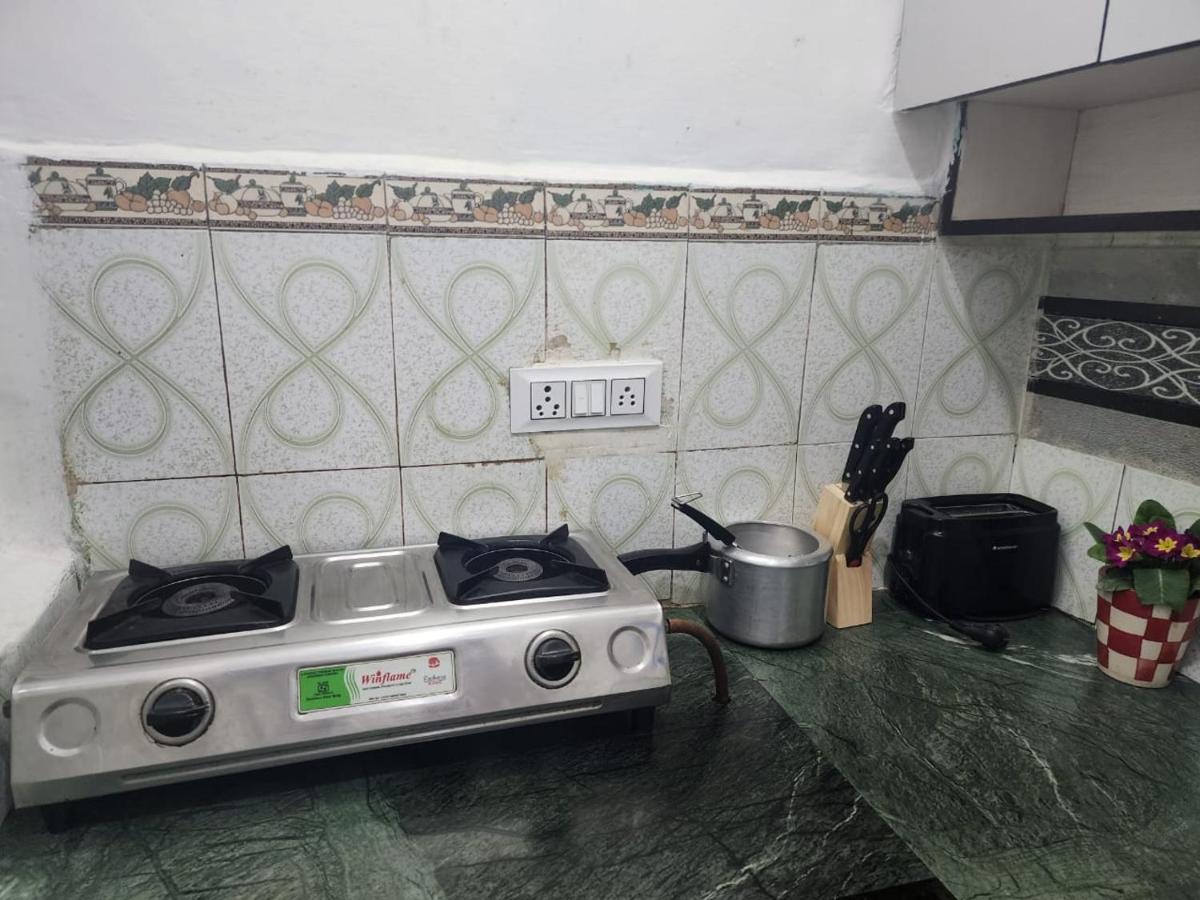 Homlee-best Value Flat With Kitchen Near Metro Appartement New Delhi